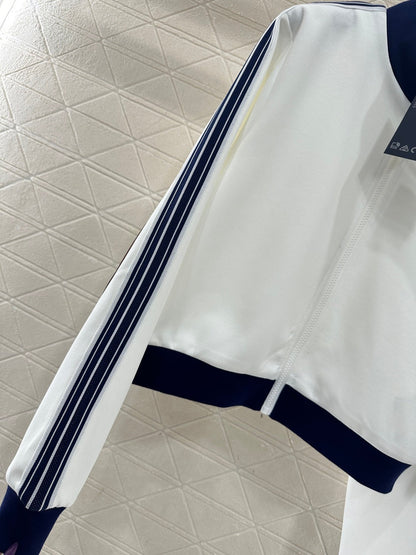 Color-blocked zip-up sporty jacket.