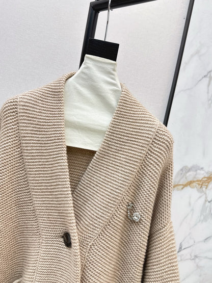 Relaxed V-neck Cardigan