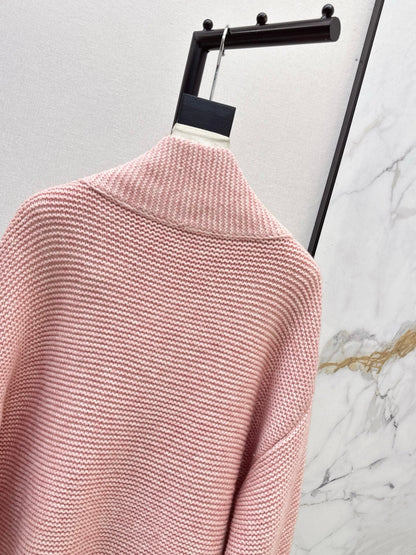 Relaxed V-neck Cardigan