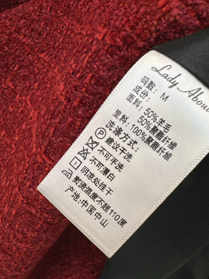 Mid-length side-slit skirt