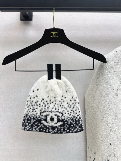 Skiing Series Cashmere Beanie/Scarf