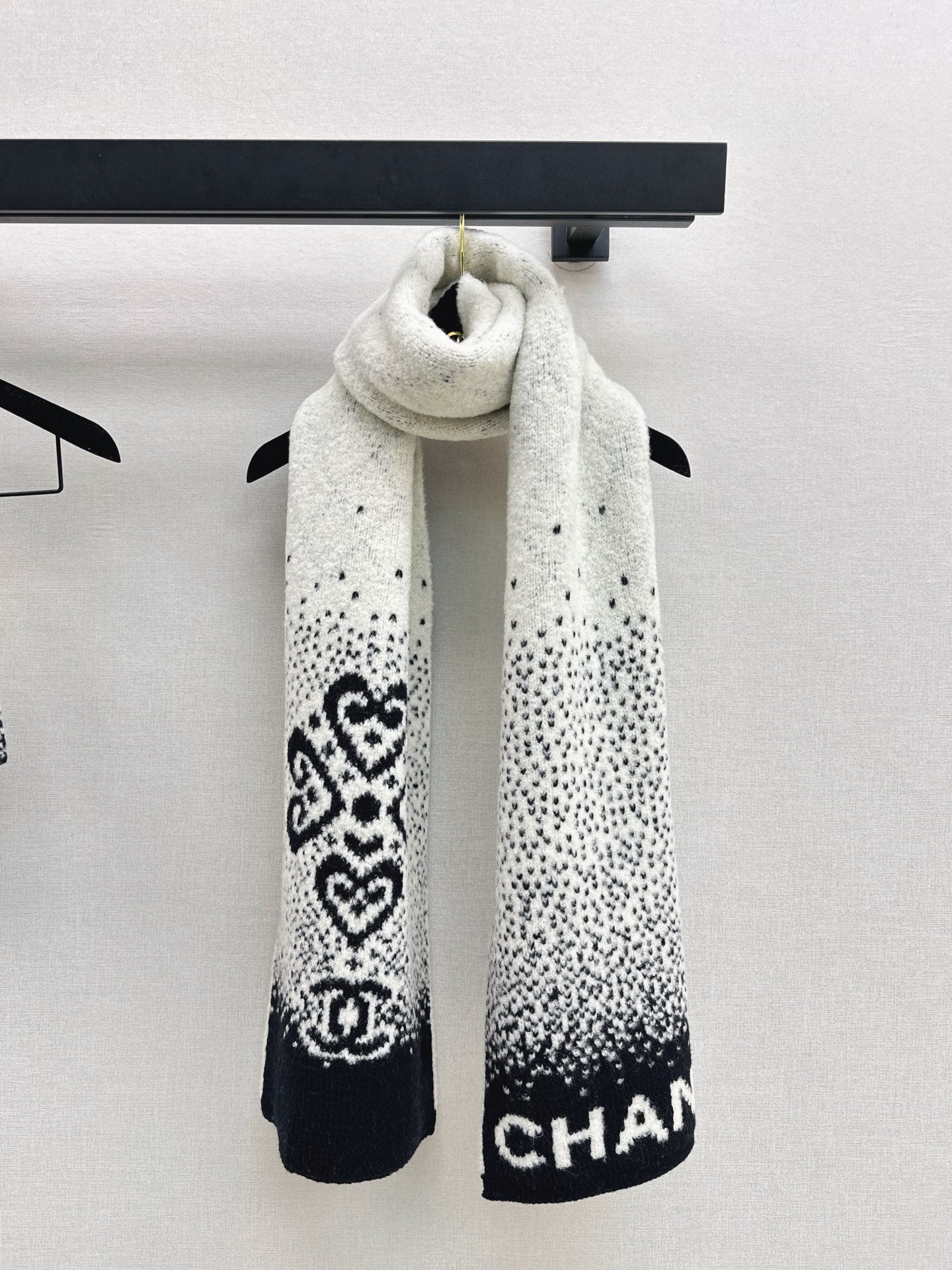 Skiing Series Cashmere Beanie/Scarf