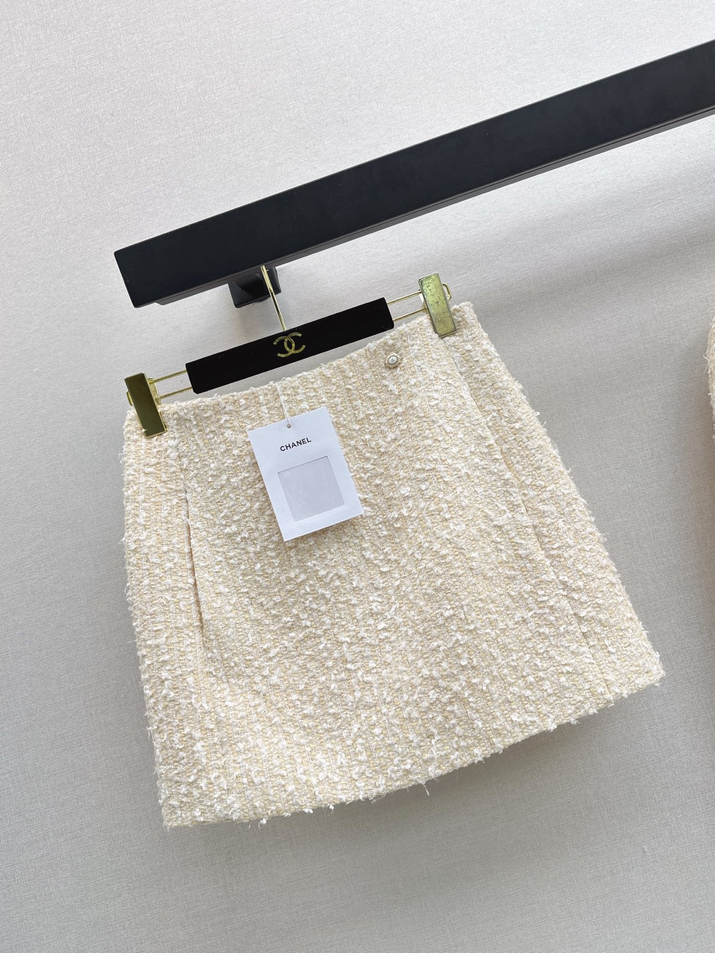 Short woven cardigan + pencil skirt