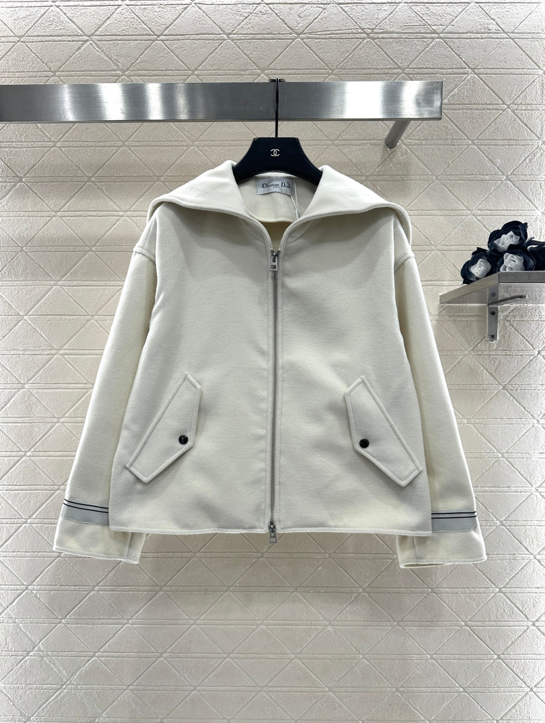 Shoulder Collar Embroidered Letter Jacket