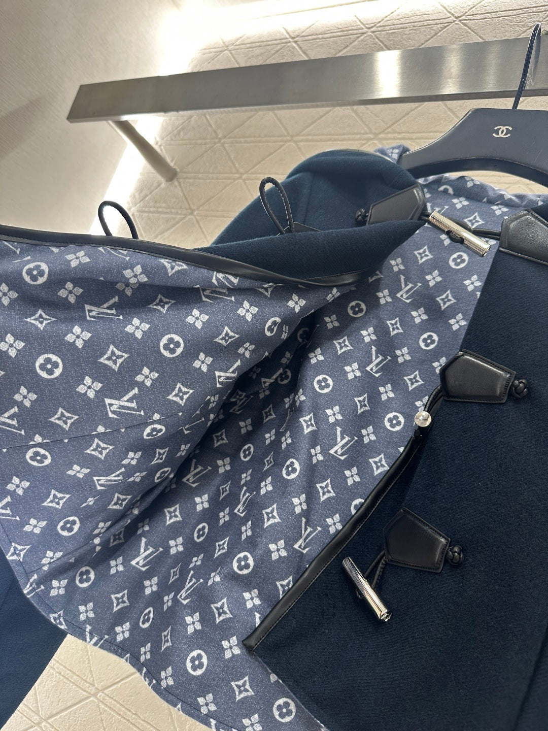 Hooded jacket