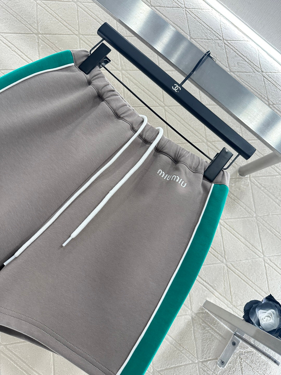 Webbing Logo Shorts