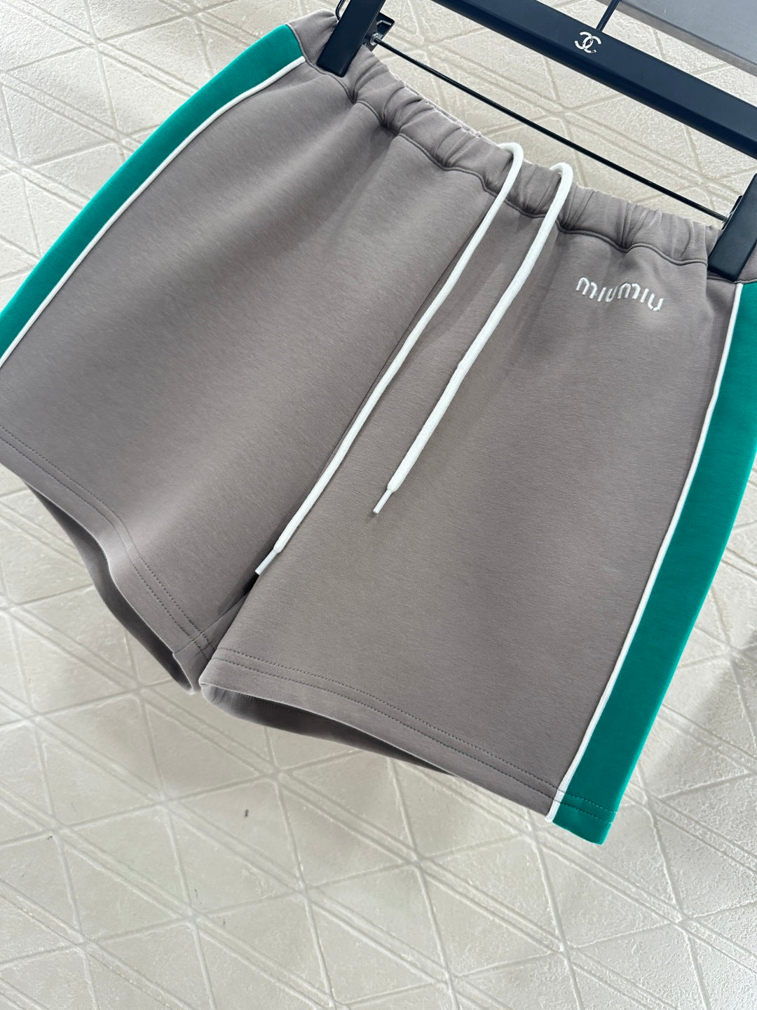 Webbing Logo Shorts