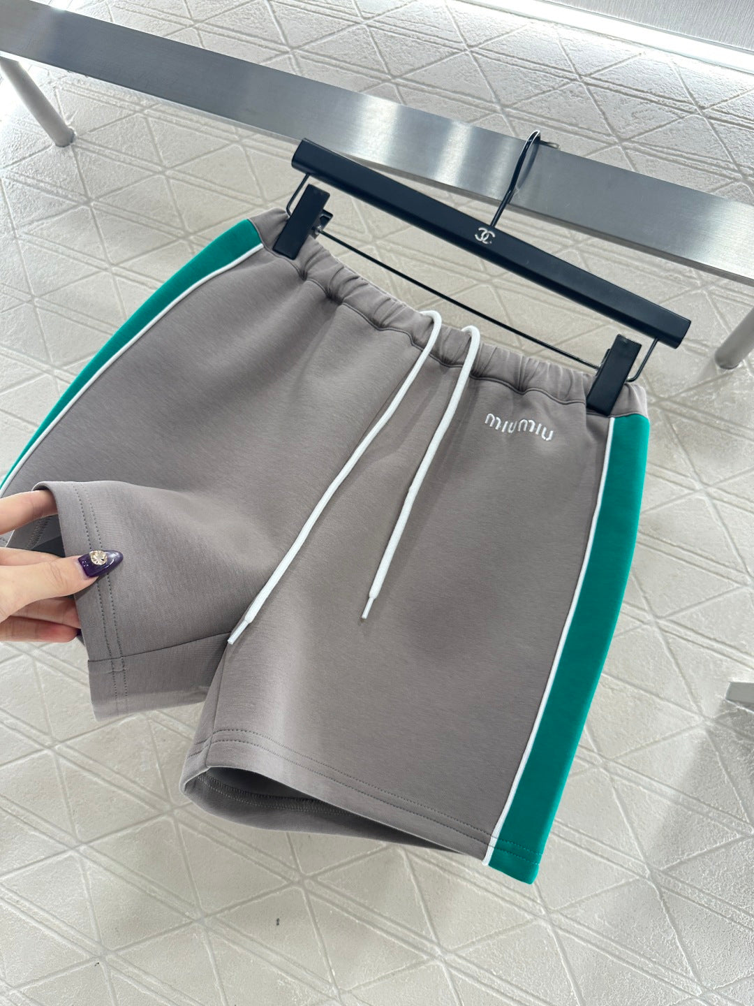 Webbing Logo Shorts