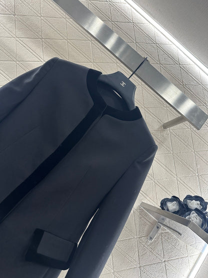 Straight-shoulder blazer