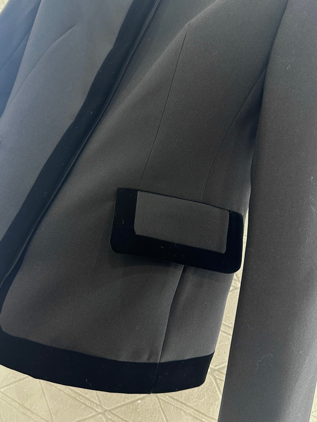 Straight-shoulder blazer
