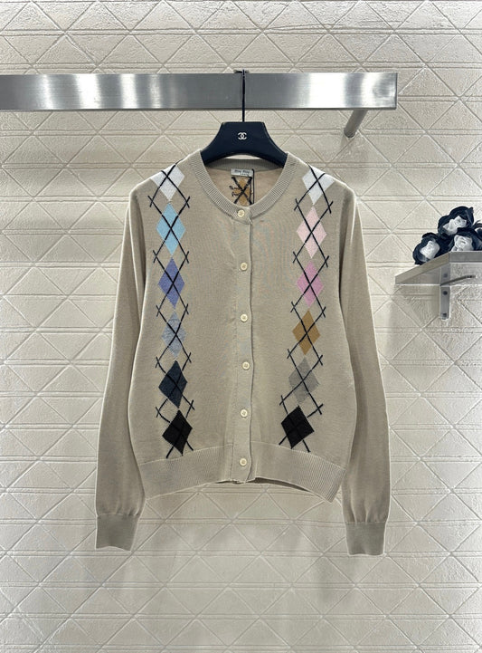 Diamond Pattern Cardigan