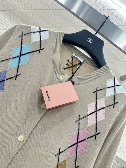 Diamond Pattern Cardigan
