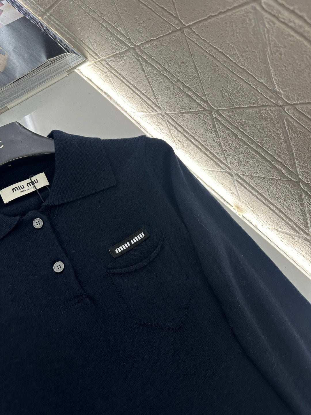 Long-sleeved collared top