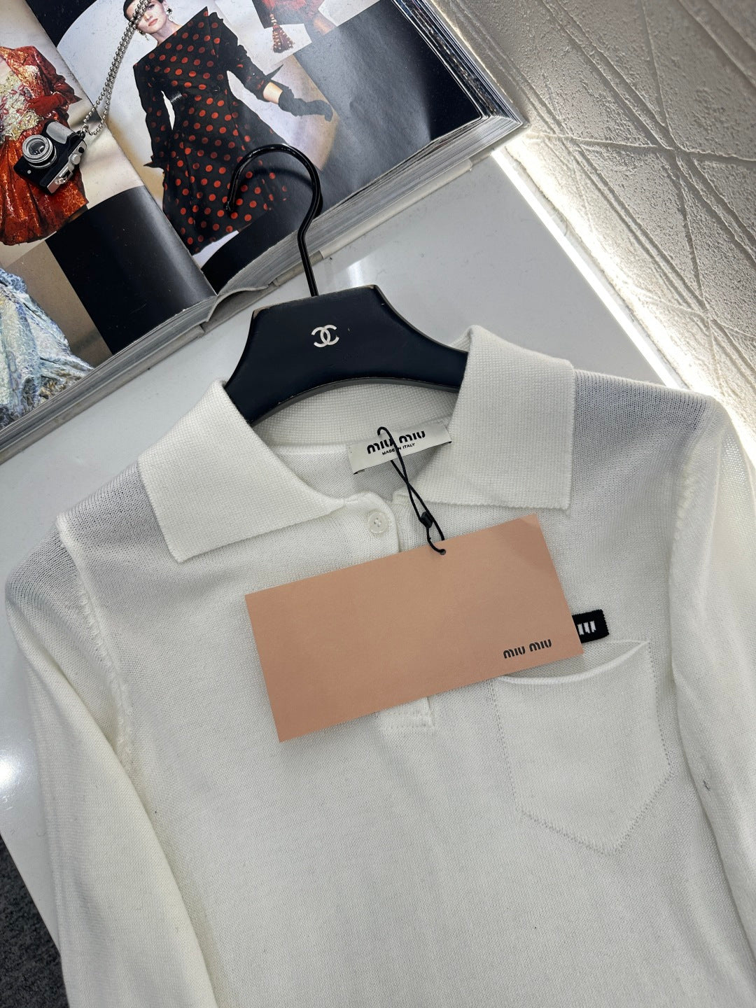 Long-sleeved collared top