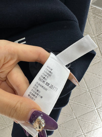 Lanterned Half-Open Placket Set