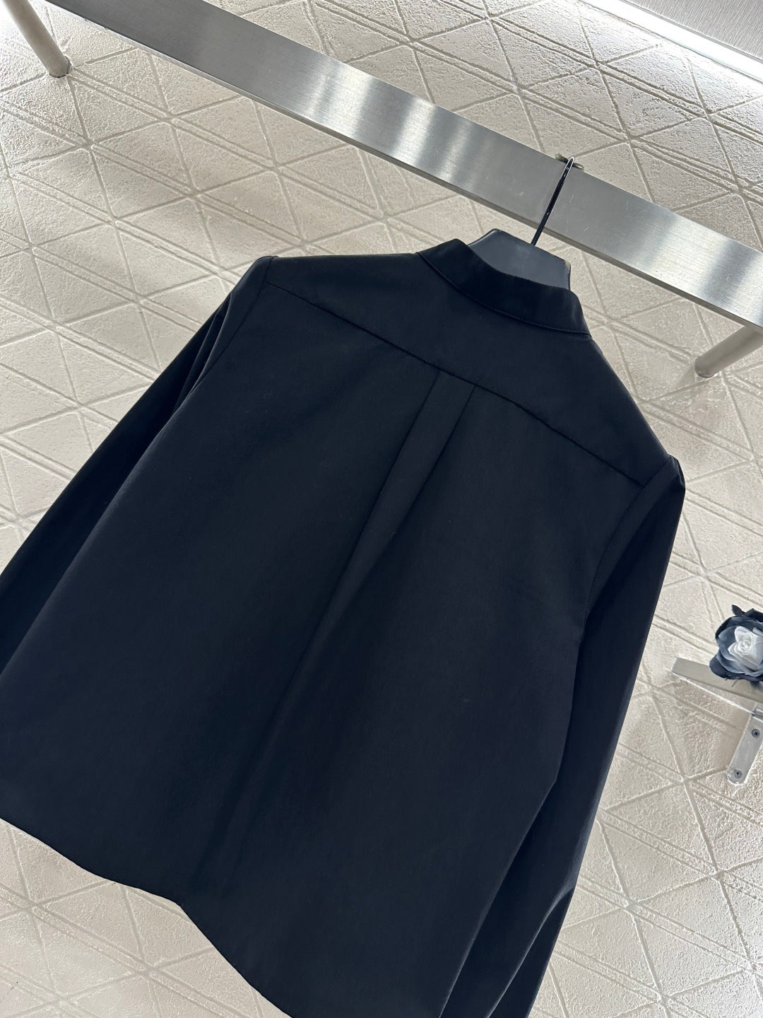 Stacked Cake Collar Shirt