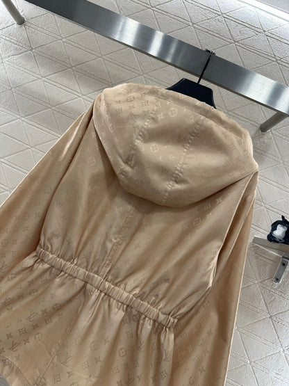 Dark Pattern Waist-Defining Coat