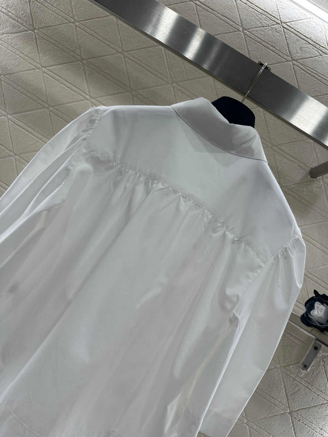 Collared Pocket Mid-Sleeve Shirt