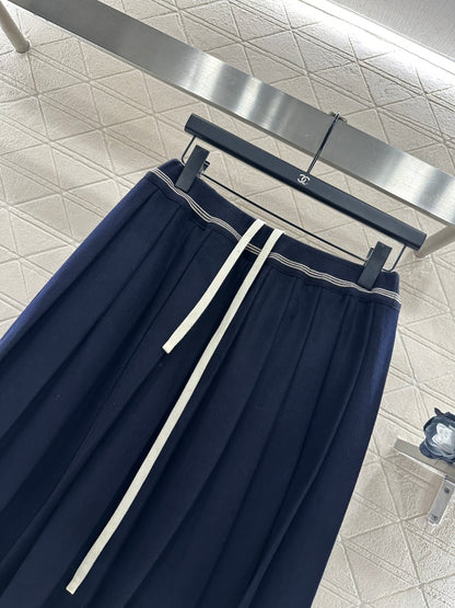 Mid-length Wool Pleated Skirt