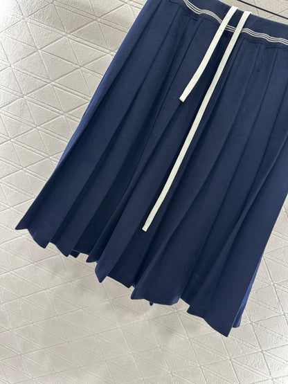 Mid-length Wool Pleated Skirt
