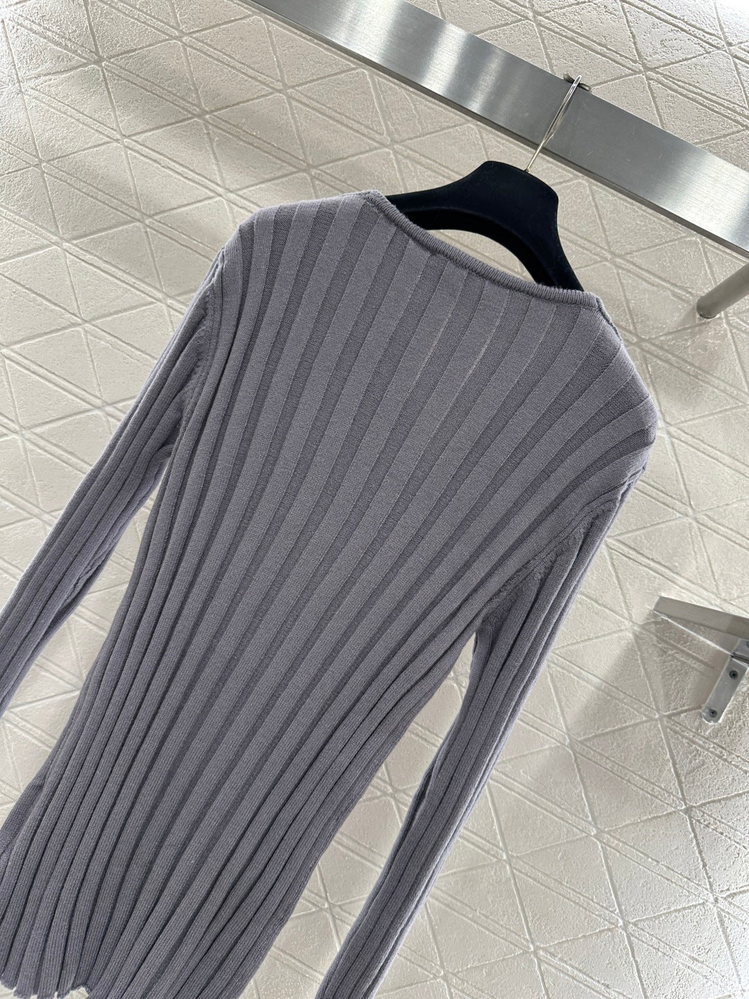 V-Neck Slim Fit Knit Sweater