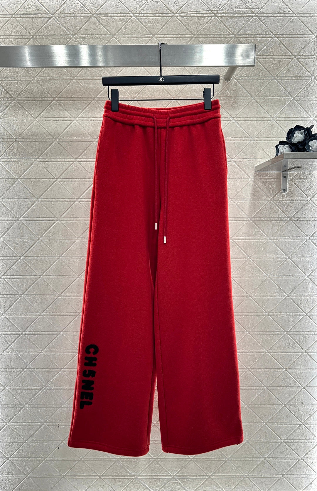 Located Half-Open Placket Set