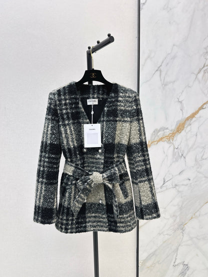 V-neck belted dress coat
