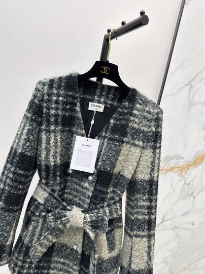 V-neck belted dress coat