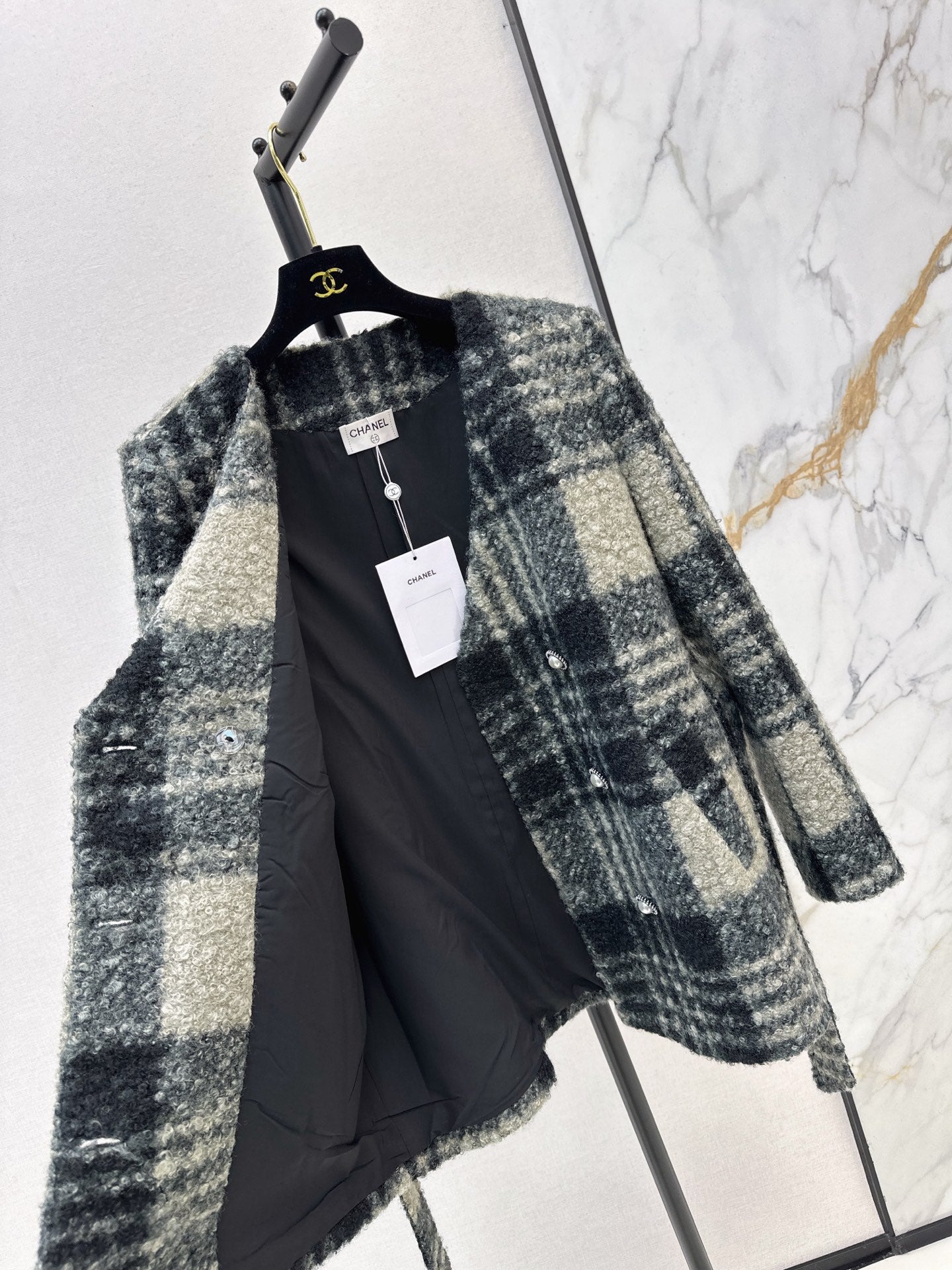V-neck belted dress coat