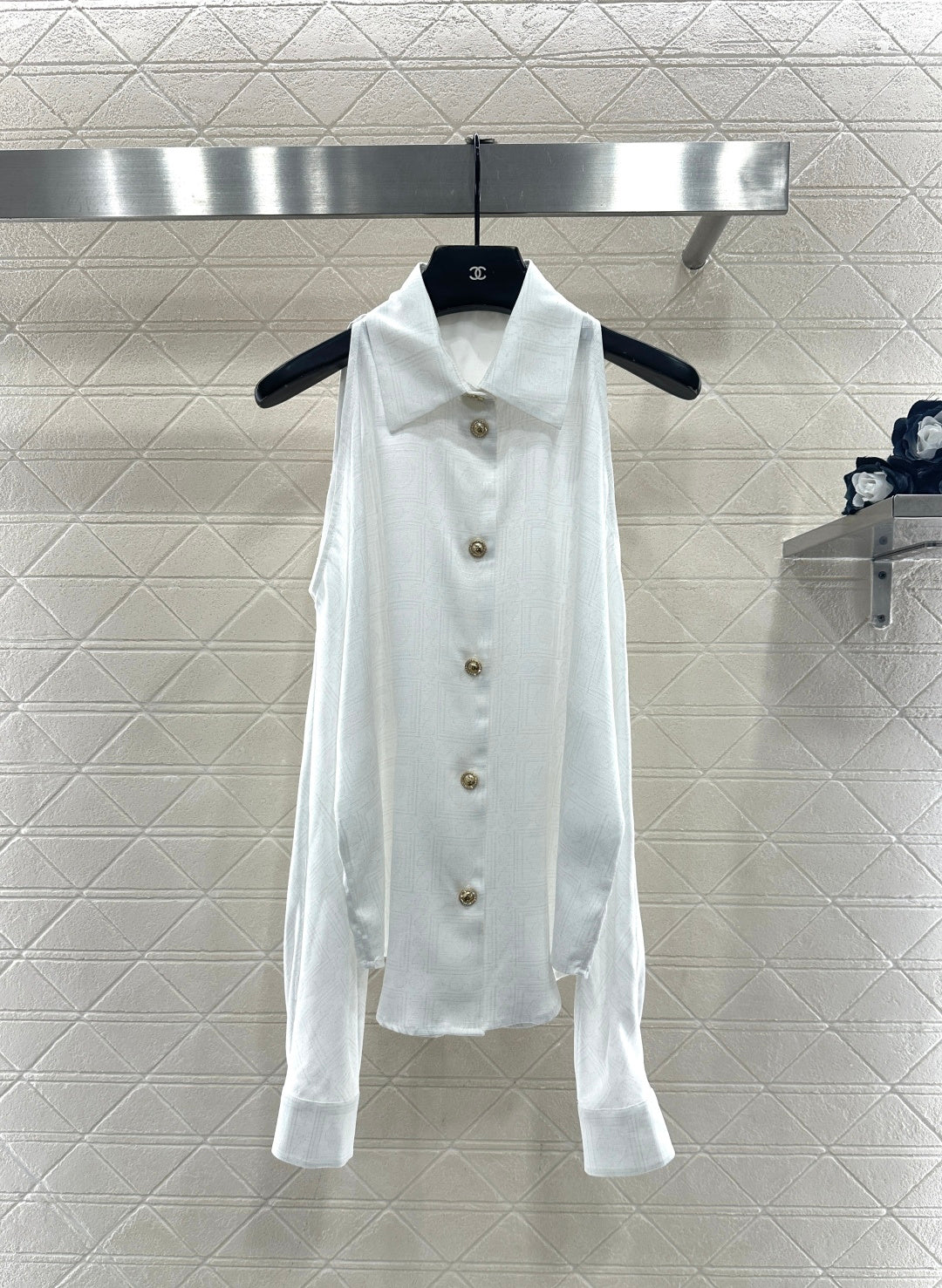 Off-Shoulder Jacquard Pattern Shirt