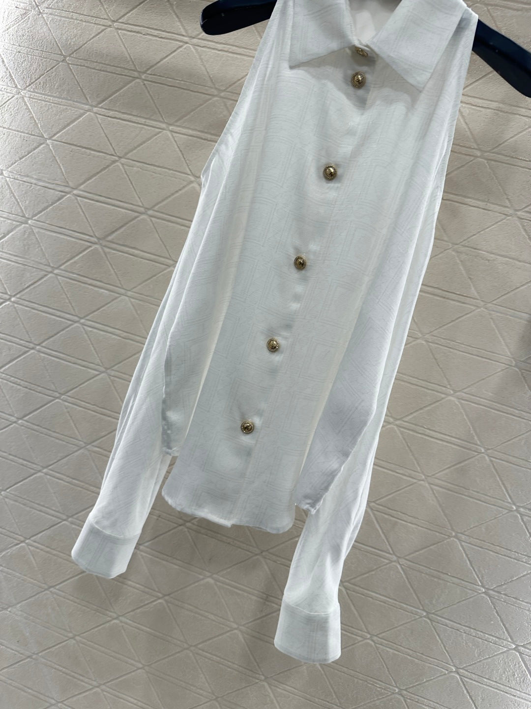Off-Shoulder Jacquard Pattern Shirt