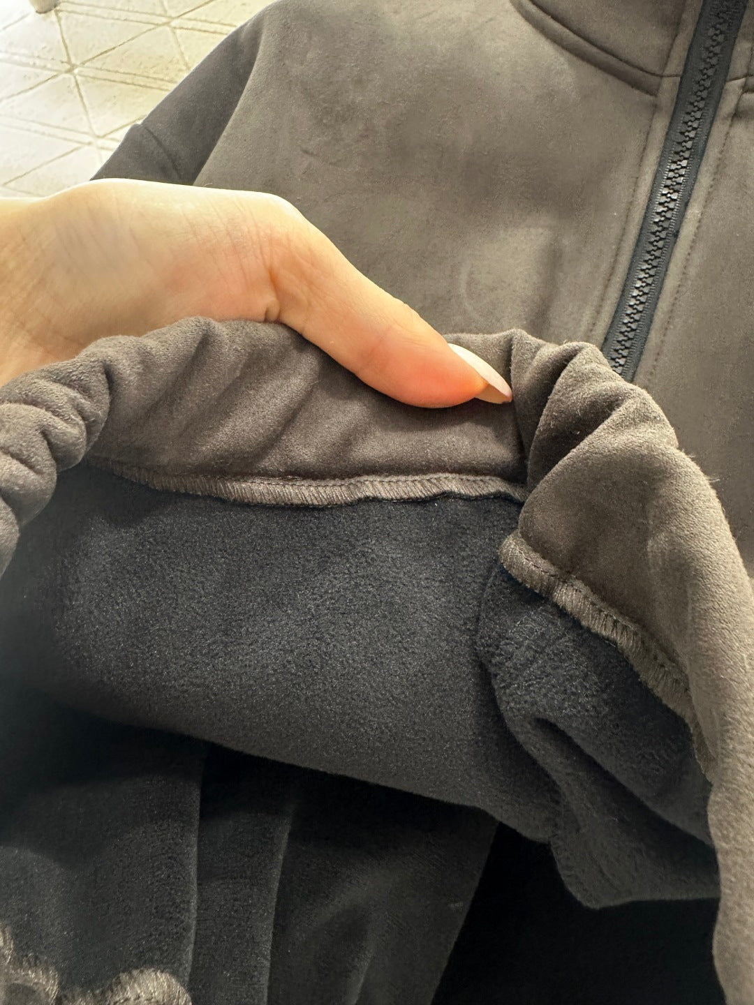 Half-Open Sweatshirt and Pants Set