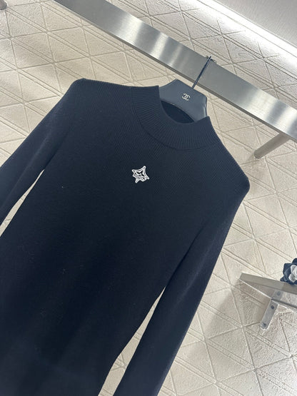 High-Neck Logo Base Layer
