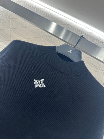 High-Neck Logo Base Layer