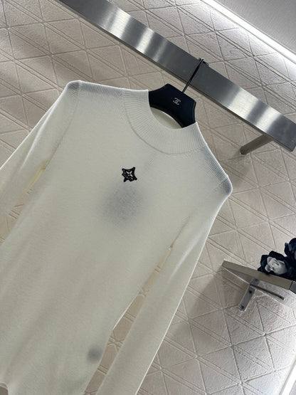 High-Neck Logo Base Layer