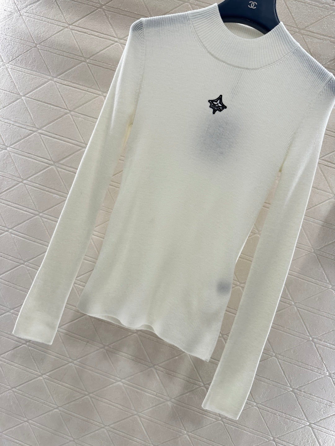High-Neck Logo Base Layer