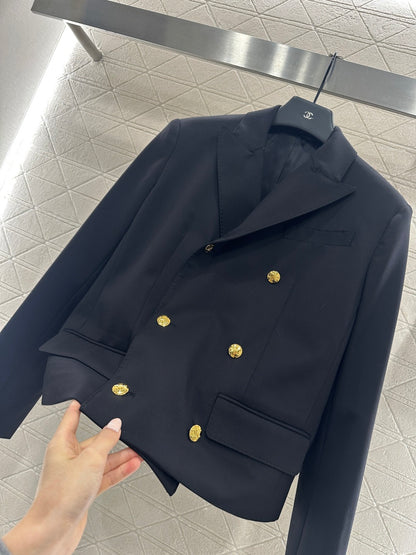 Double-breasted coat with lapel