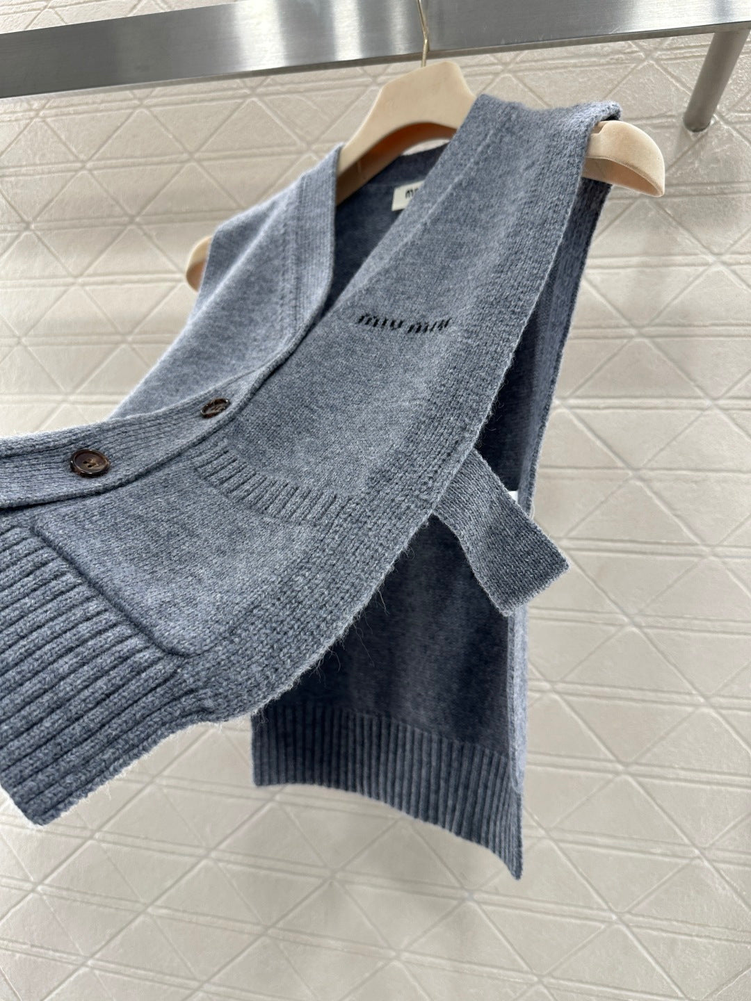 Logo Knit Cardigan/Vest