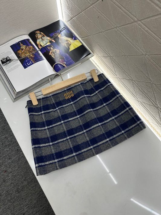 Plaid Wool Slit Mini Skirt
