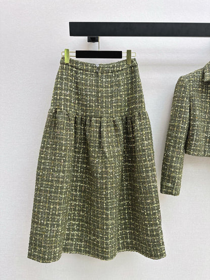 High-waisted pleated midi skirt