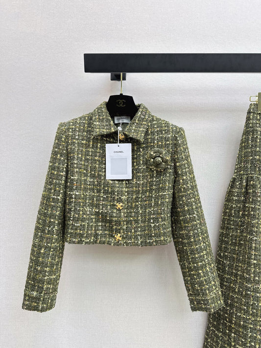 Collared woven coat