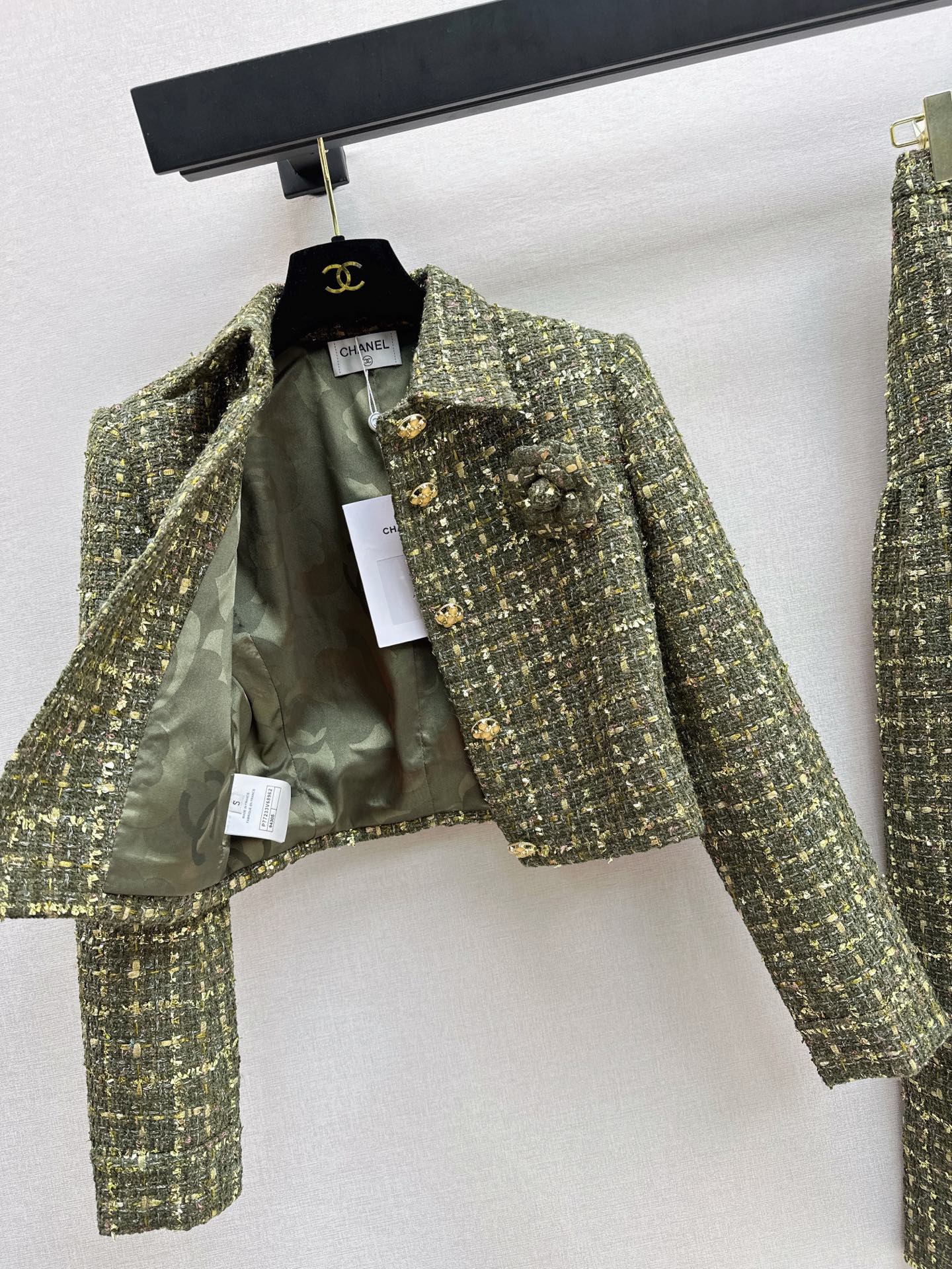 Collared woven coat
