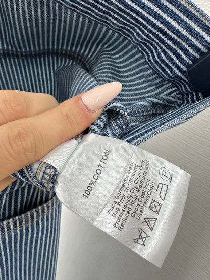 Wide-Leg Curved Jeans