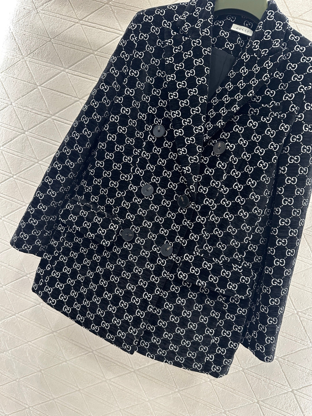 Jacquard Lapel Suit