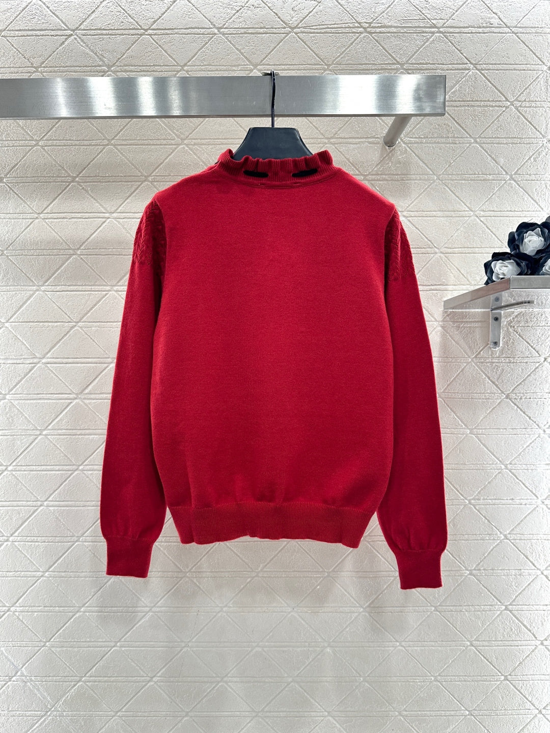 Bow-tie Tulip Collar Sweater