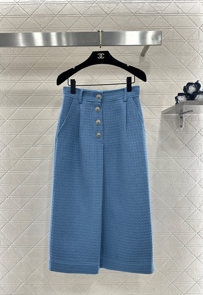 Located Short Jacket/Skirt