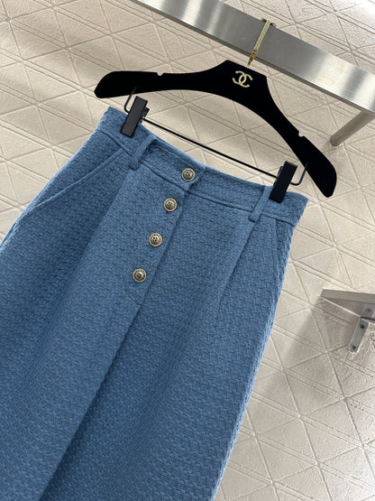 Located Short Jacket/Skirt
