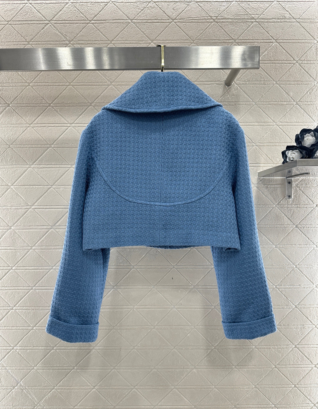 Located Short Jacket/Skirt