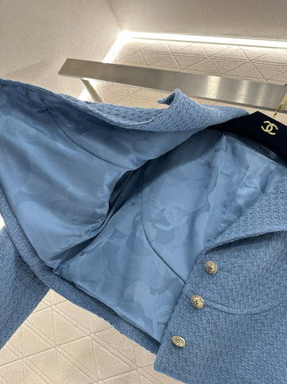 Located Short Jacket/Skirt