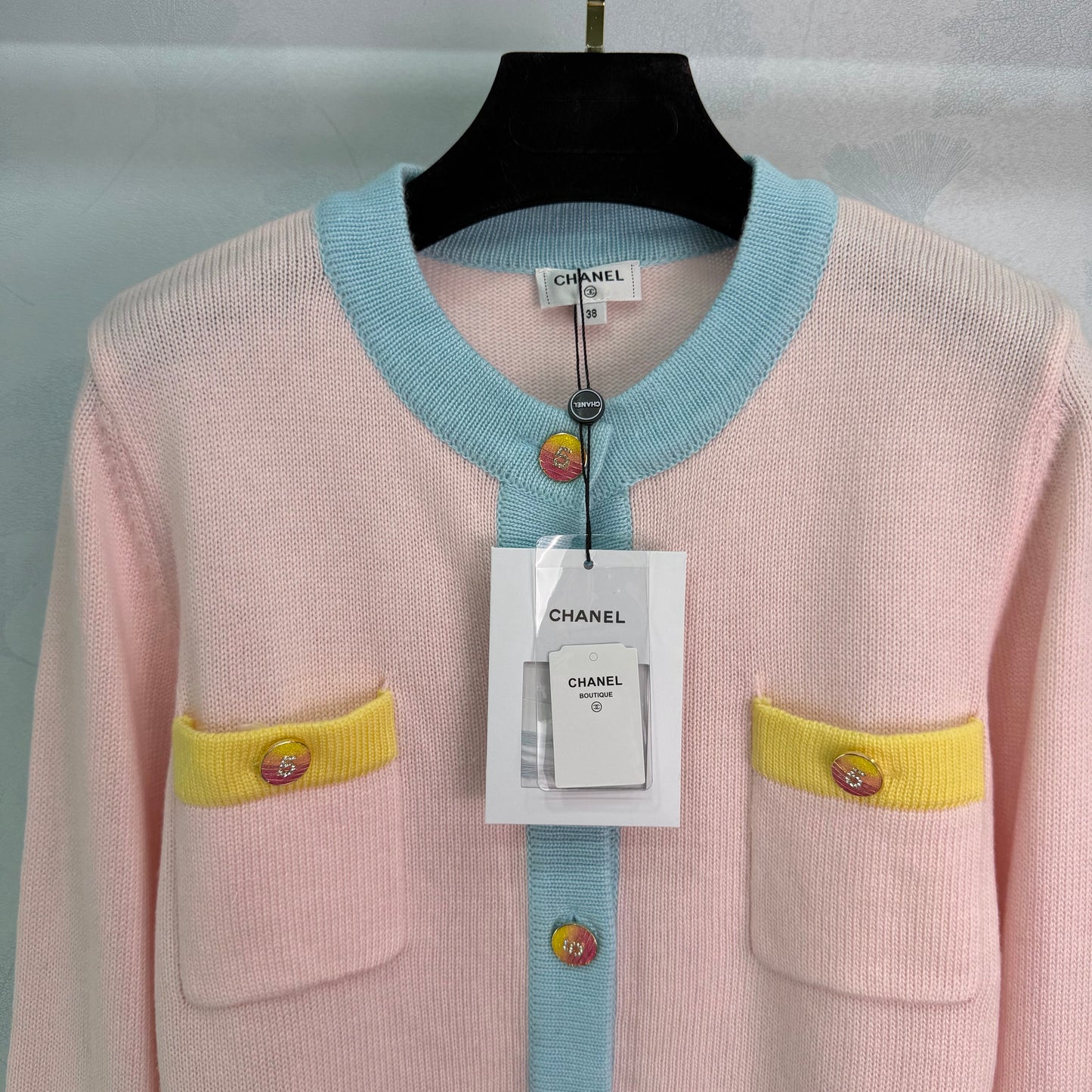 Color-blocked V-neck Cardigan